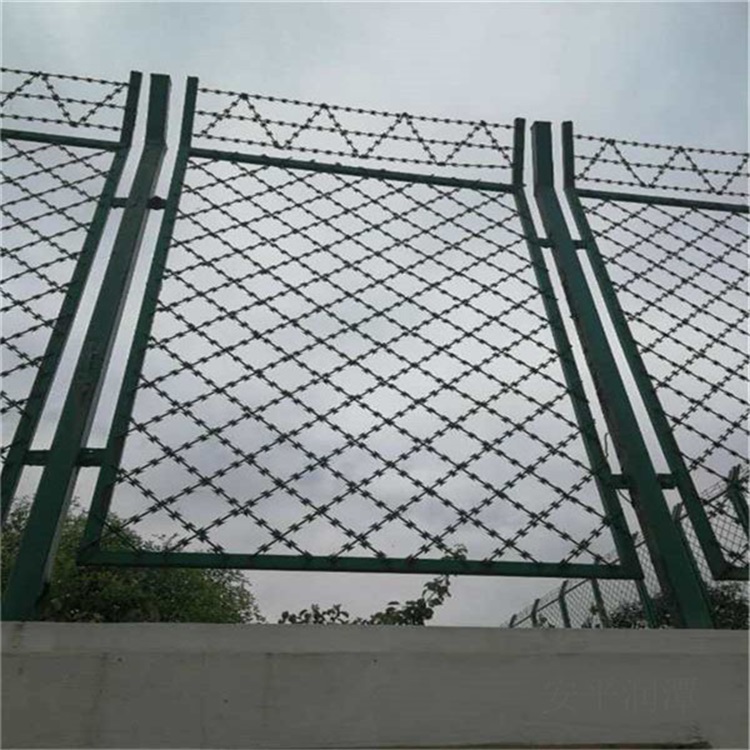 監(jiān)獄鋼網(wǎng)墻的常見(jiàn)規(guī)格